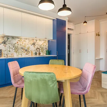 Citystay Beautiful With Garden! Apartmán