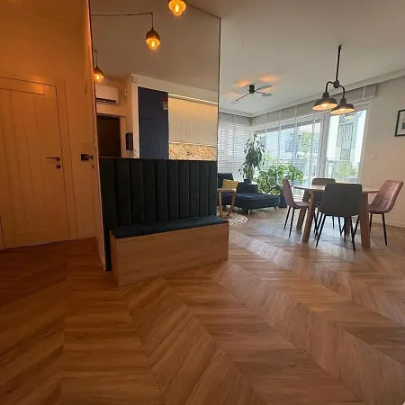 Апартаменты Citystay Beautiful With Garden! *