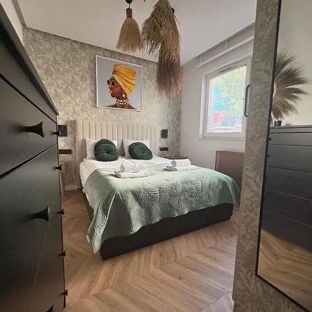 Citystay Beautiful With Garden! Апартаменты Гданьск