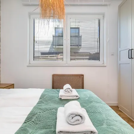 Citystay Beautiful With Garden! דירה *